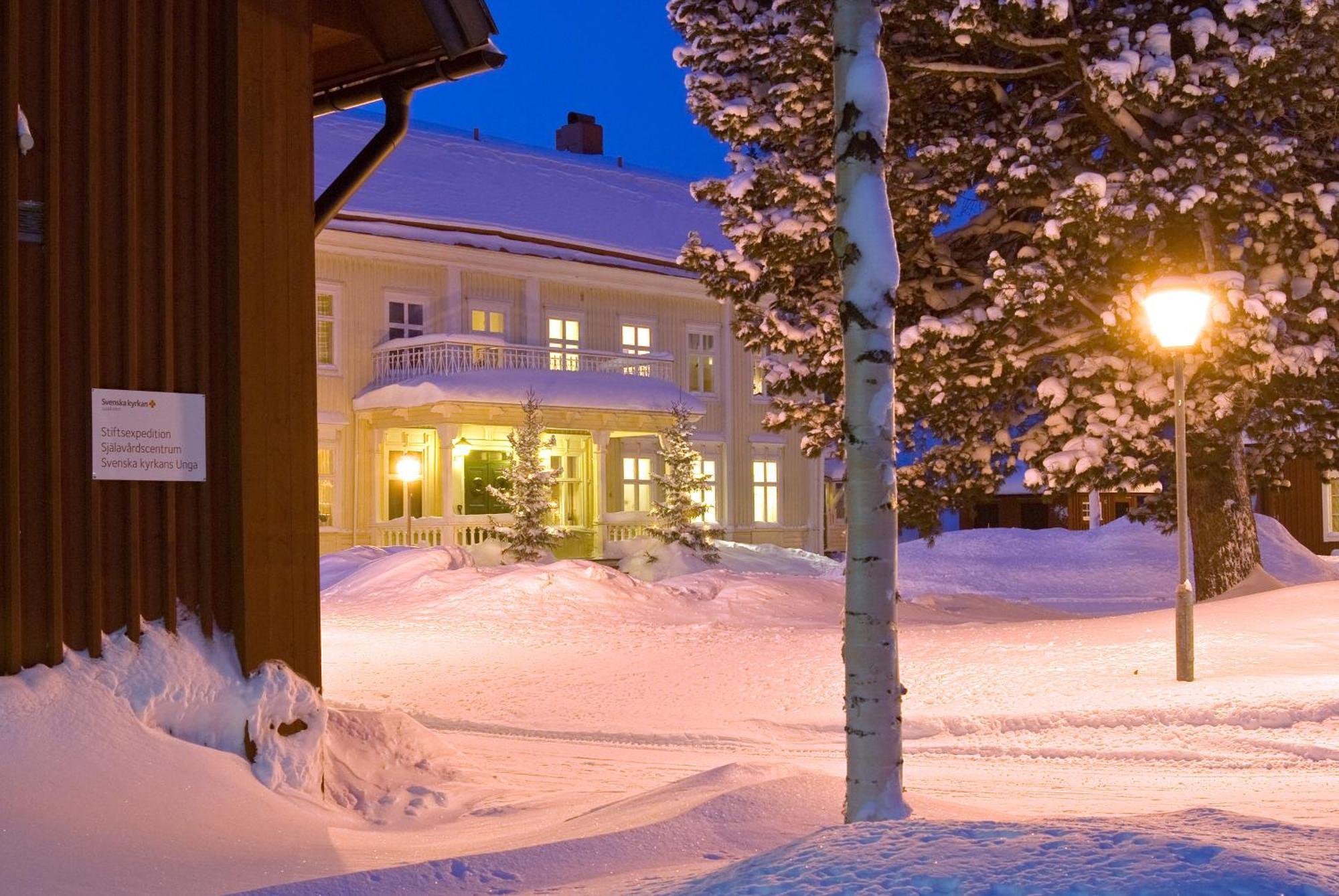 Stiftsgarden Konferens & Hotell Шеллефтео Экстерьер фото